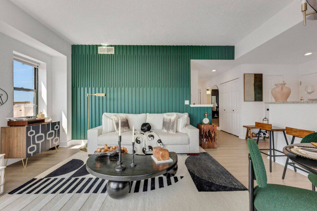 61c6b3a7 1701 419d acdb 813d3369d9e2